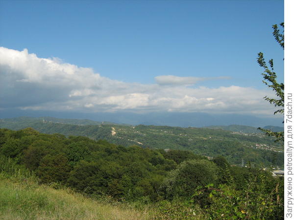 а там вдали - уже Красная поляна