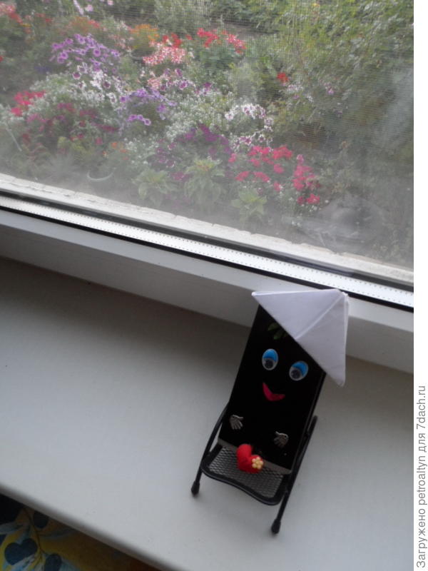 &amp;quot;Я все фотографировал, а сейчас обед, в шезлонге отдыхаю, цветочкам шлю привет&amp;quot;