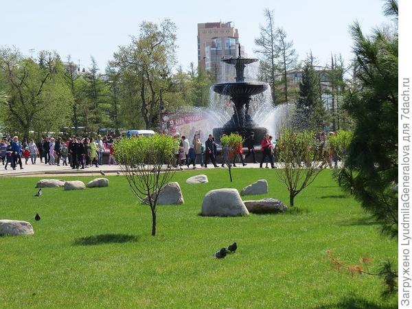 9 мая. Такая картина во всех омских парках. Наконец-то!