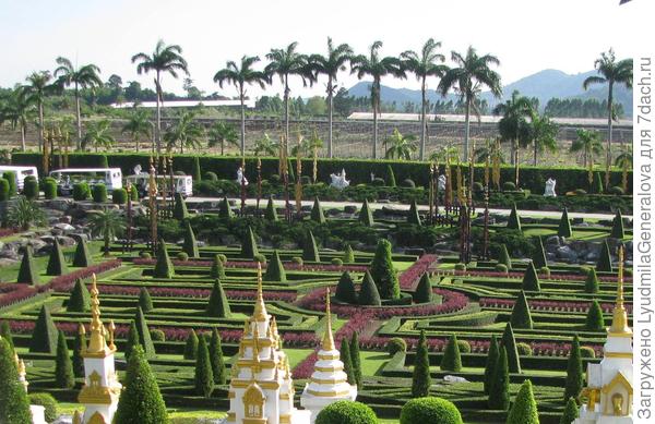 Вот один из примеров. Это первое, что вспомнилось, читая ваш проект.