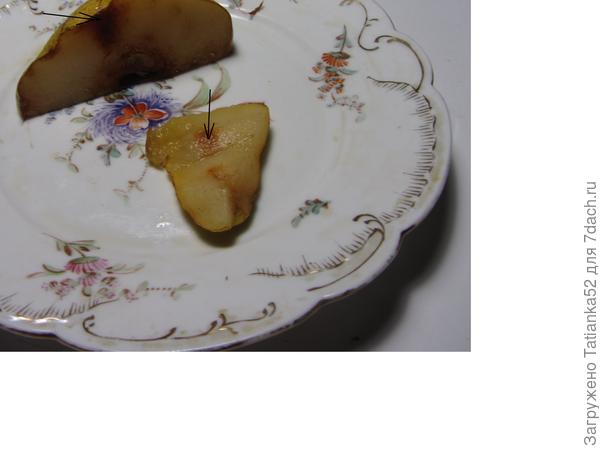 Пока фотографировала, на верхнем кусочке уплотнение потемнело.