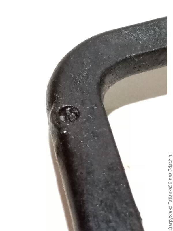 Резиновая опора на чугунную решетку стола газовой плиты гефест