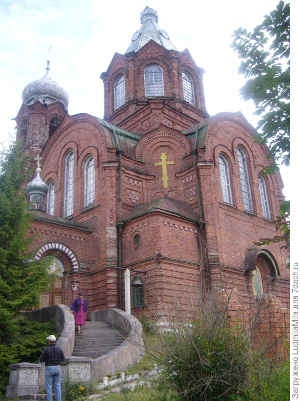 Церковь Архистратига Михаила.
