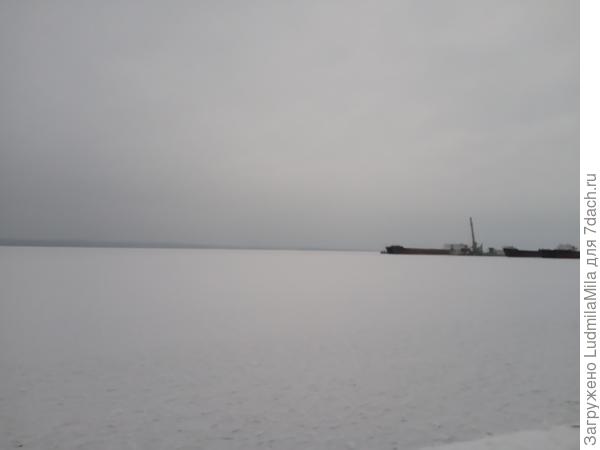 Небо над Онегой.Горизонта практически не видно.