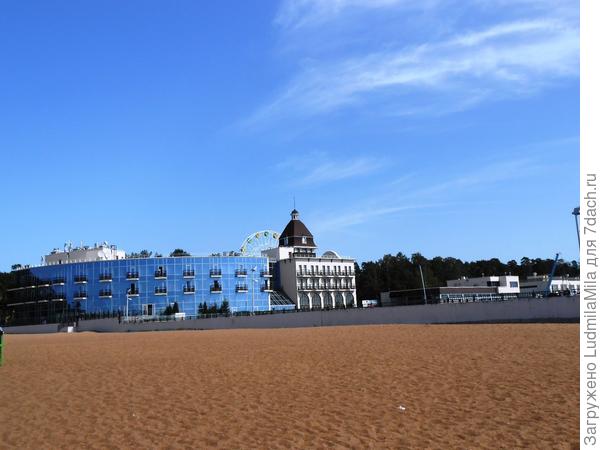 Яхтклуб,небо и песок...