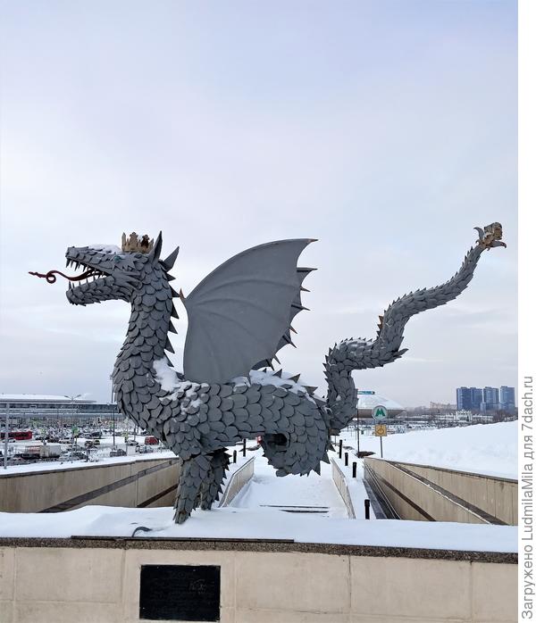 Коронованный дракон Зилант-символ на гербе Казани