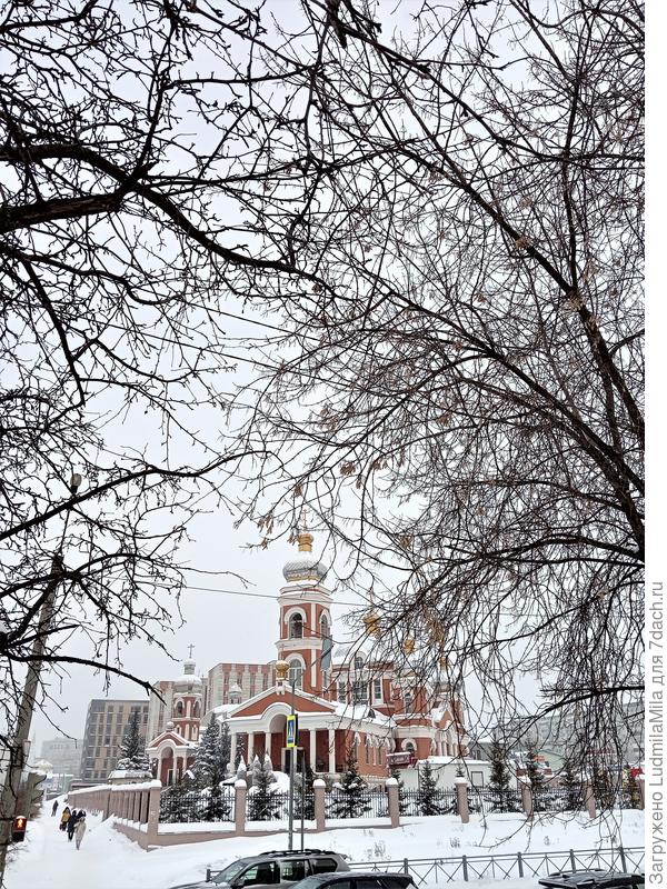 Храм "Умиление" на станции Дубравная