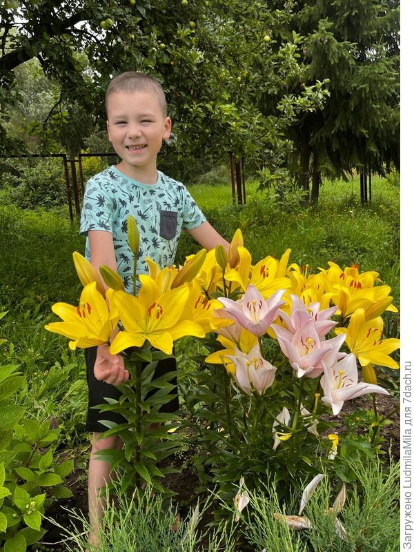 С праздником,наши труженики и кормильцы))))