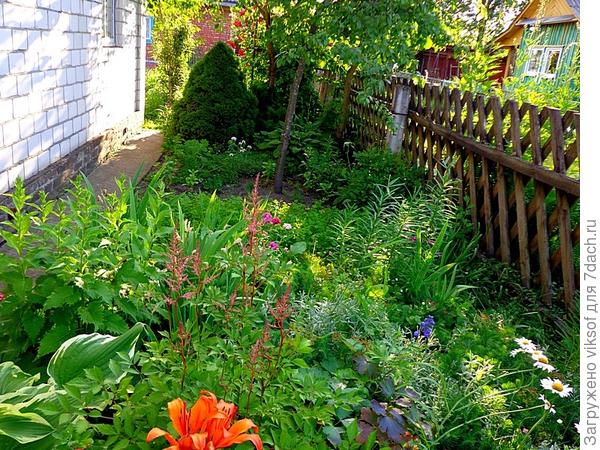 Загляните и сюда, - это раньше у меня была &quot;альпийская горка&quot;, заросла она и захотелось перемен, летом сфотографирую и покажу что у меня получилось