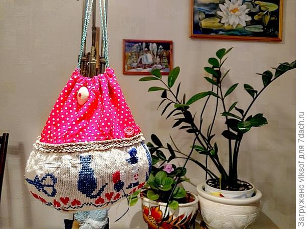 и корзиночка, а кто-то обещал ещё что-то смастерить на конкурс, забыла, Наташенька?