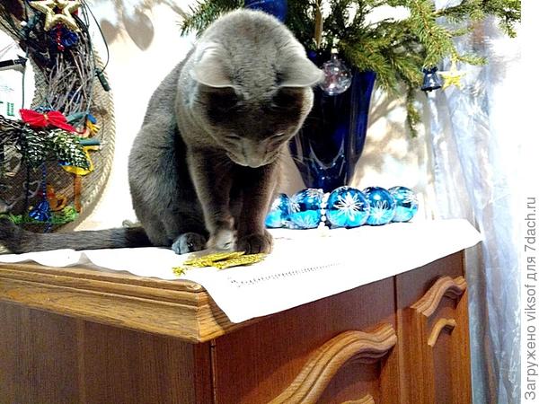 ...ну, разбил шарик, зато как красиво он падает!