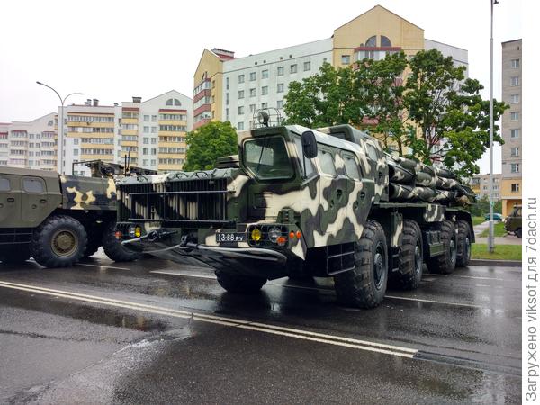 Техника осталась, мальчишки её любят разглядывать