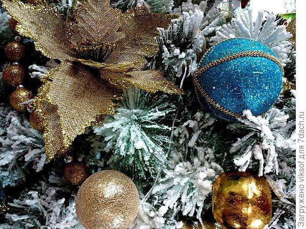 И с Наступающим Новым годом!