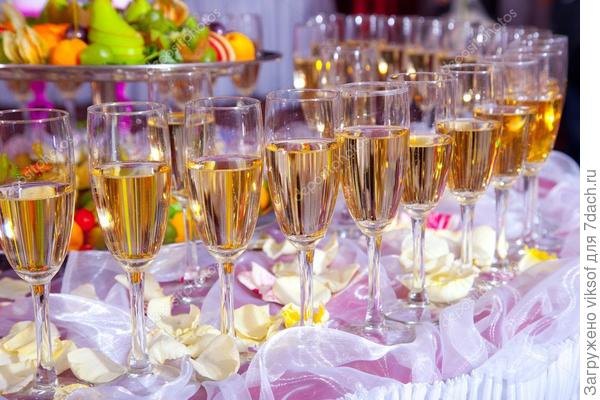 ...веселится и ликует весь народ!