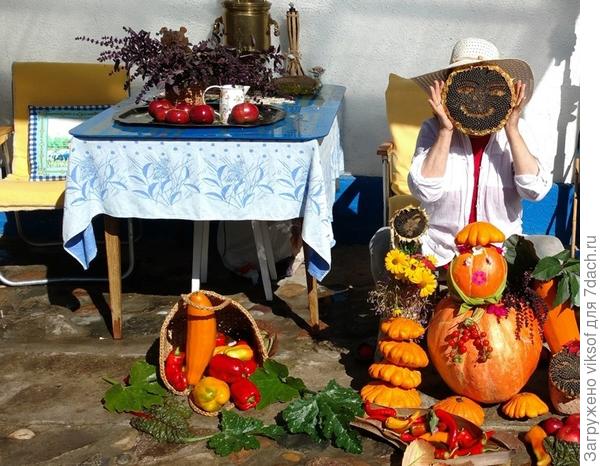 - СемАчки, тыковки, кабачки, патисончики мои!