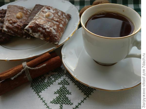 А кофе с пряничком согреет в ненастную погоду!