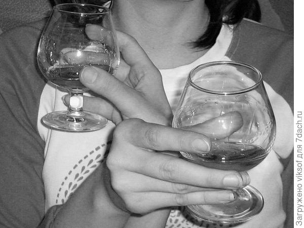 но пьём не шампанское