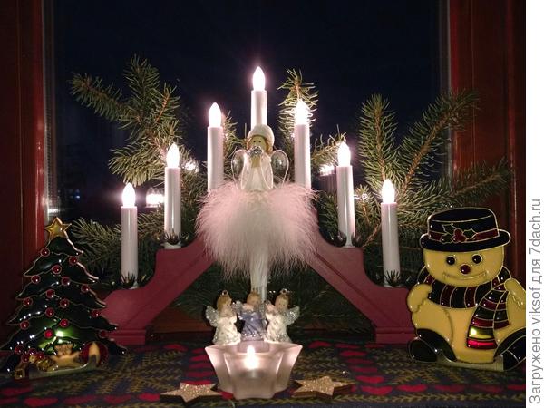 Счастливого Рождества и крепкого здоровья и благополучия на дооооолгие счастливые и прекрасные годы!