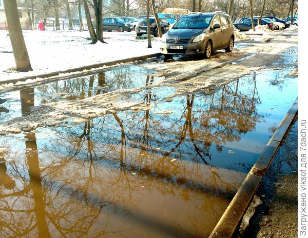 Тает, тает во дворе снежок...у нас 3 с плюсом,