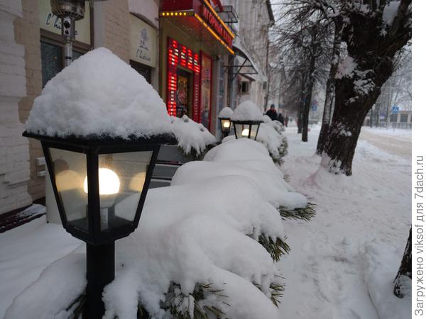 Как красиво со снегом, особенно, когда его многого!