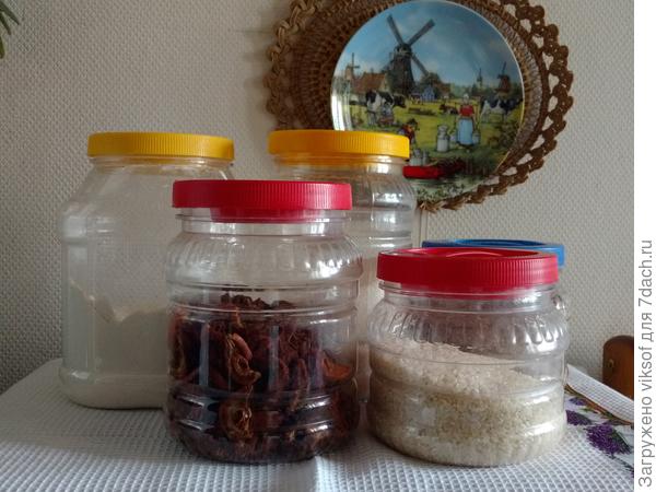 для больших объемов, я их и на дачу с собою вожу, пора уже оставить их на даче, а себе новенькие купить, но пока не знаю чего хочу...