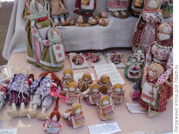 С вышивкой... кукулы-обереги города Ч.