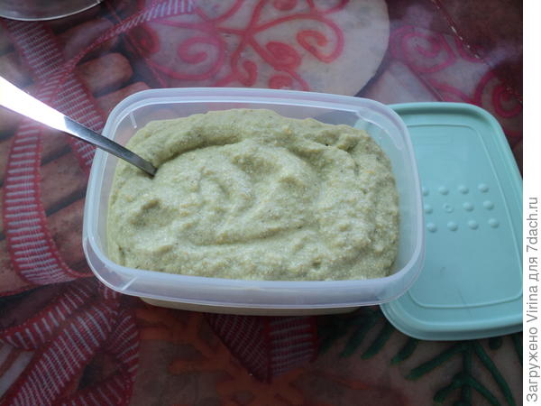 Закусочка получается с более ярким вкусом за счет перчика, брала желтый )))