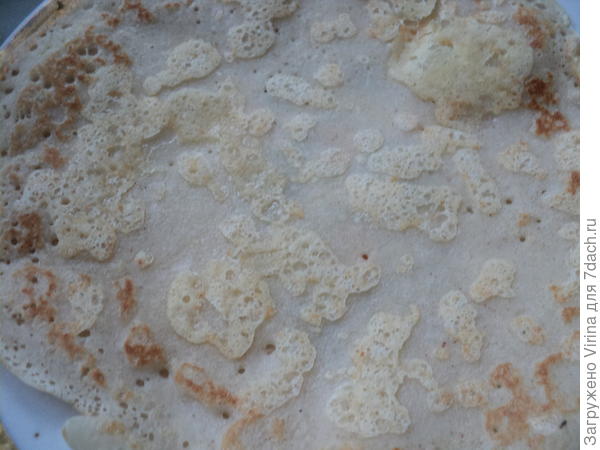 часть блинчиков с таким вот сырным припёком...