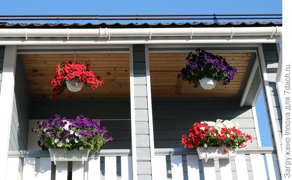 Балкон второго этажа поближе