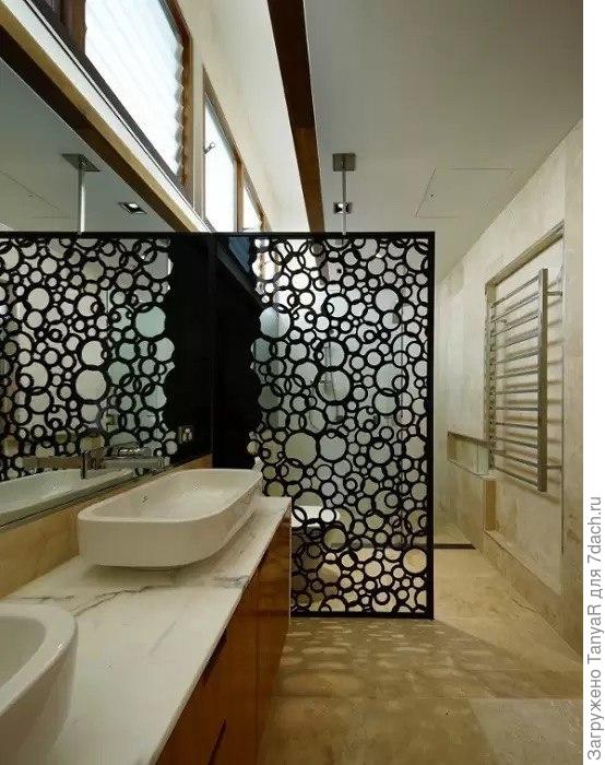 Такую себе сохранила, возможно при будущем ремонте пригодится