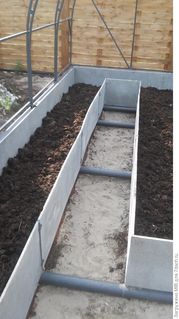 а после него вот этот слой конского навоза