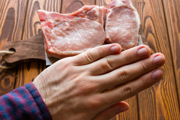 Вегетарианцы считают мясо несъедобным продуктом