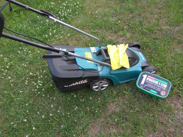 Перед применением средства газон нужно покосить