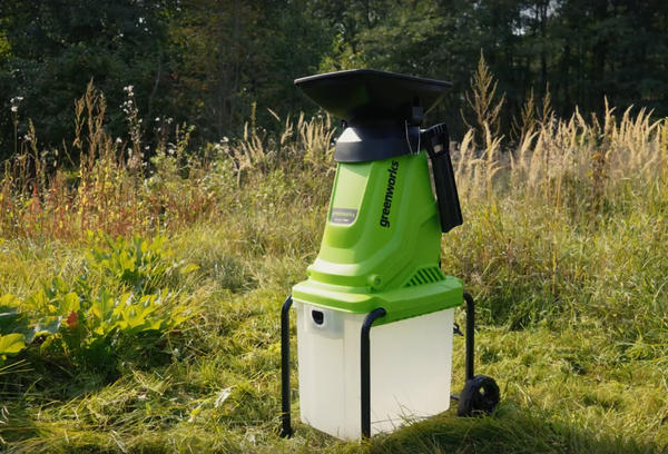 Электрический садовый измельчитель Greenworks GW-2800SD, 2800 Вт. Фото с сайта greenworks-russia.ru