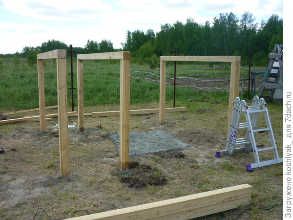 На такой высоте будет домик.