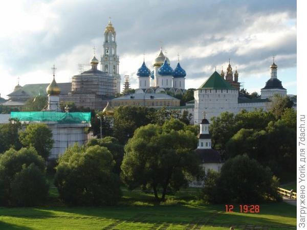 Троице Сергиевская Лавра, проезжаю каждый день мимо