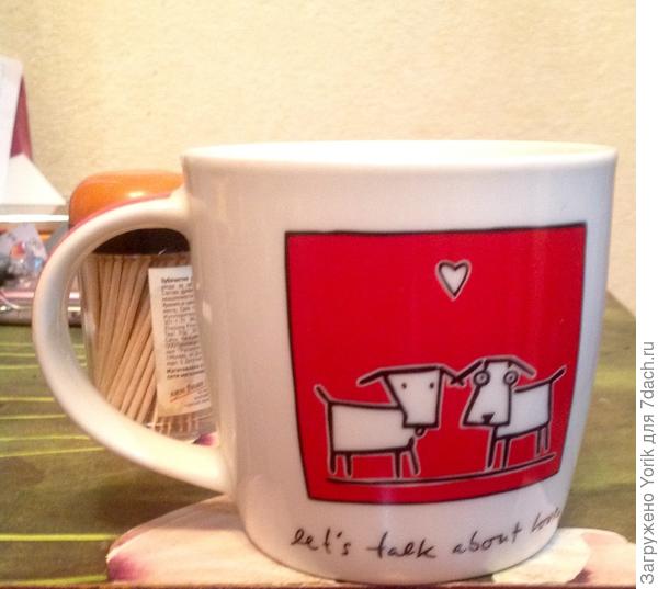 Рисунок с одной стороны чашки