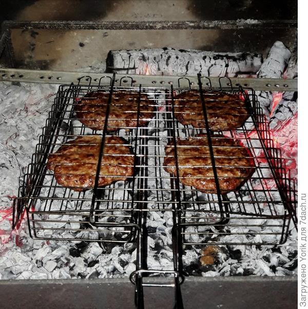 Милостм просим. Рыба и эклеры для меня не еда, так, баловство