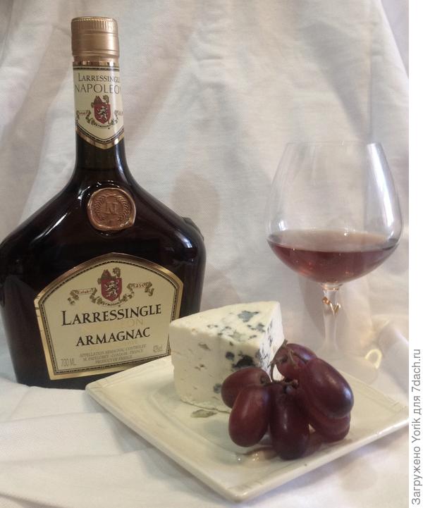 Ну!!!! Как говорится: "За САЙТ!!! И его прекрасных хозяек!"