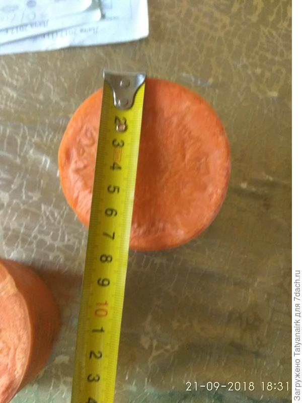 Сердцевина тоже большая, но она сочная и не жёсткая