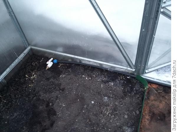 Вторая сторона теплицы