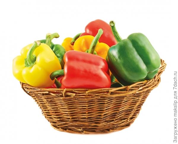 А в подарок, корзинка со сладкими перцами!