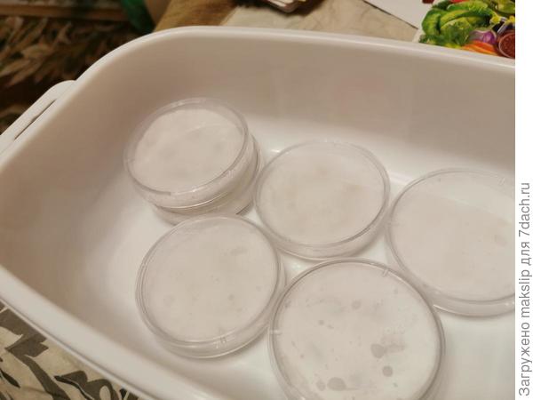 Укладываем второй влажный диск