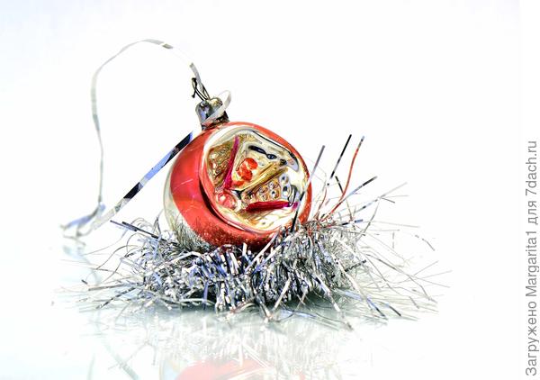 А так выглядели первые  вогнутые или выемчатые шарики