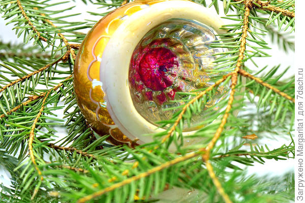 Очень нравился в детстве этот шарик-софит