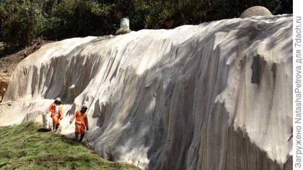 Как-то так. Правда, это не декоративное использование, а укрепление склонов