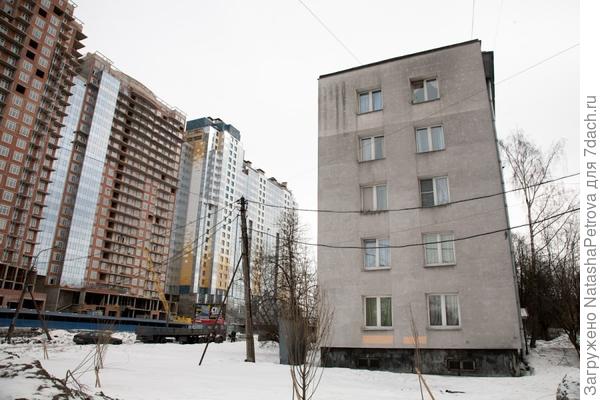 А вот так будут выглядеть эти дворы после реновации - программы сноса и расселения с уплотнением хрущевок. Фото из Интернета