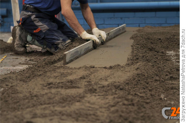 полусухая стяжка. консистенция. фото из Интернета