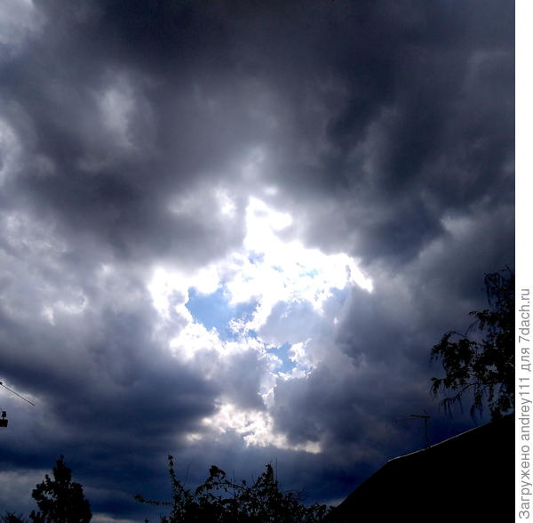 Там за грозой лазурь.