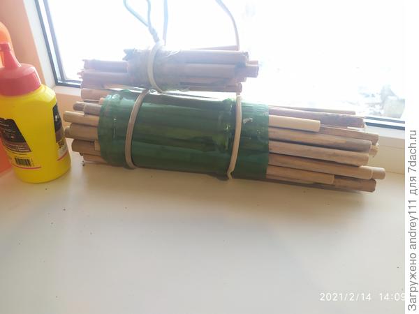 Главное не забыть их повесить весной на улице. А то в доме начнут вылупляться.